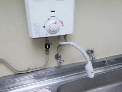 湯沸かし器(瞬間湯沸かし器)