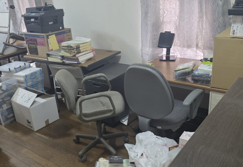 【千葉県浦安市】オフィス家具・システムデスク・事業ごみを即日一括処分！移転・退去時の不用品全撤去はクリーンワークスへ😍🌱🚛