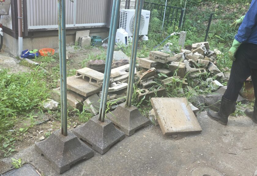 【千葉県流山市】コンクリートブロック・瓦礫・庭石・物干し台を即日回収😍鉄パイプ切断から戸建てのお庭の一括撤去まで対応🌱🚛